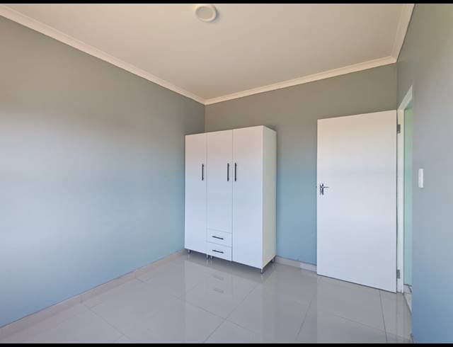 3 BEDROOM FREEHOLD FOR SALE IN SHAKASKRAAL